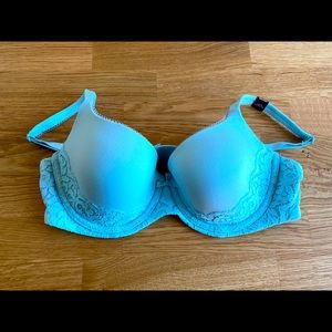 Victoria’s Secret Size 36C Bras (*NEW & UNWORN*!!)